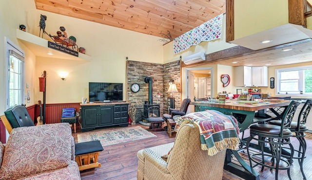 Hike, Bike, Fish & More: Dansville Cabin w/Yard!