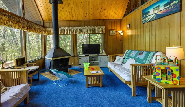 Hike, Bike & Golf: Peaceful Cabin in Twain Harte!