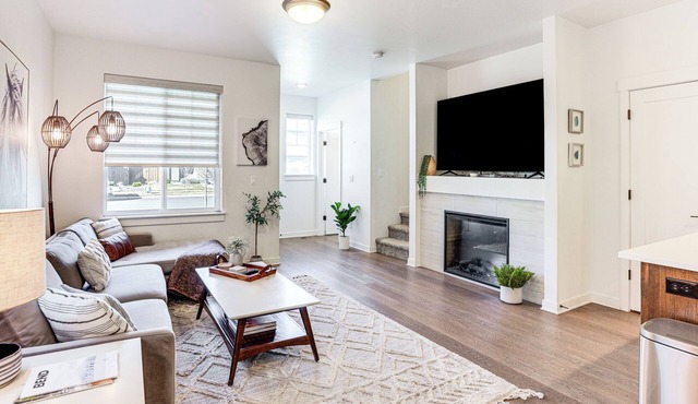 Hike, Bike & Ski: All-Season Bend Escape