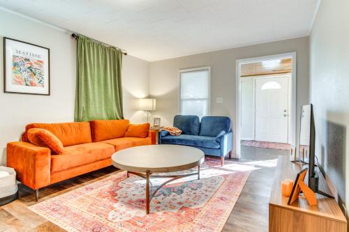 Hike, Boat & Fish: Dog-Friendly Robinson Home