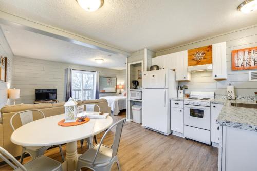 Hike, Boat, Fish & More: Table Rock Lake Cottage