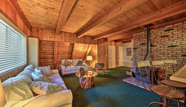 Hike & Fish, < 1 Mi to Trinity Lake: Rustic Cabin!