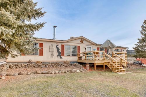 Hike, Fish and Unwind Mtn-View Gem in Cedaredge!