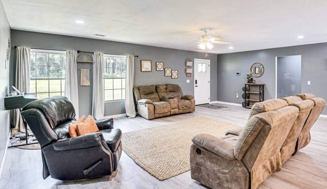 Hike, Fish & Explore: Retreat in Silver Springs!