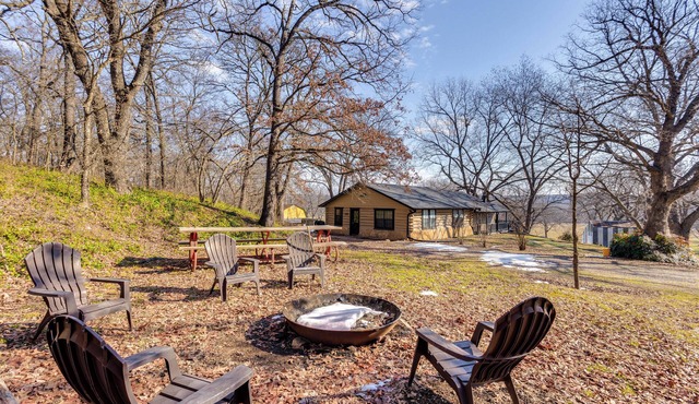 Hike, Fish & Explore: Family Cabin in Sulphur!