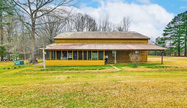 Hike & Fish: Family-Friendly Louisville Home