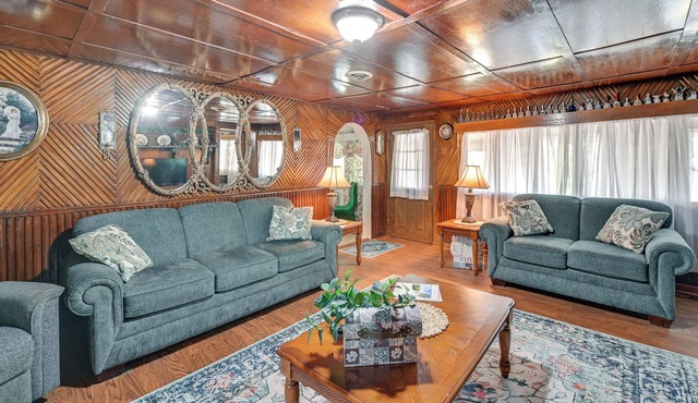 Hike & Fish: Rustic, Timeless Mckee Home w/Yard