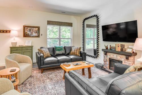 Hike, Golf and Swim Blue Ridge Cabin Escape