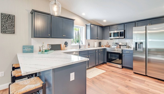 Hike, Golf & Explore! Peaceful Home in Montpelier