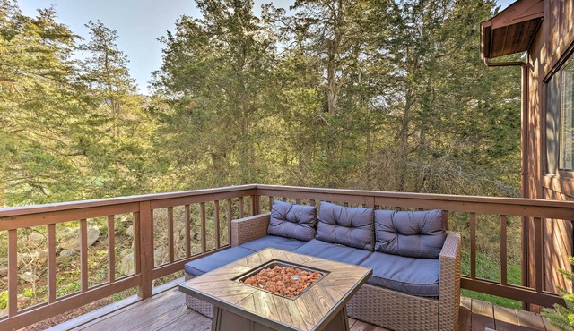 Hike, Ski & Golf: Mtn-View Codo in Vernon Township