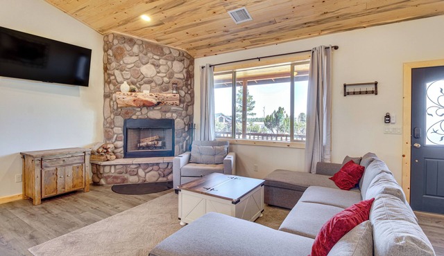 Hike + Snow Play! Overgaard Home w/Fireplace
