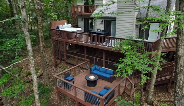 Hike. Soak. Play. - Hot Tub, Sauna, Fire Pit & Game-Filled Fam Friendly Cabin