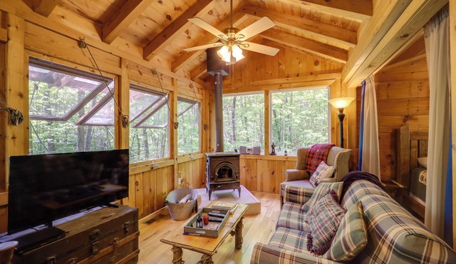 Hike, Soak & Unwind in Nature: Blue Ridge Cabin