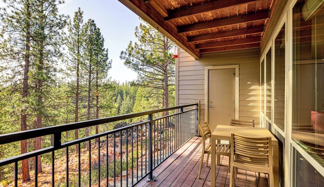 Hike, Swim & Ski! Condo w/Resort Perks in Bend