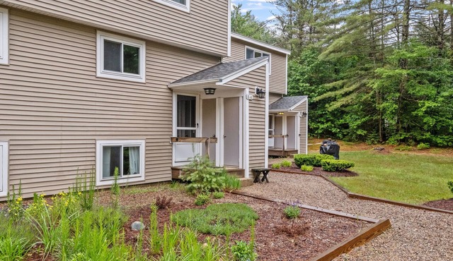 Hiker's Haven Weekly & Monthly stays Pool & Trails