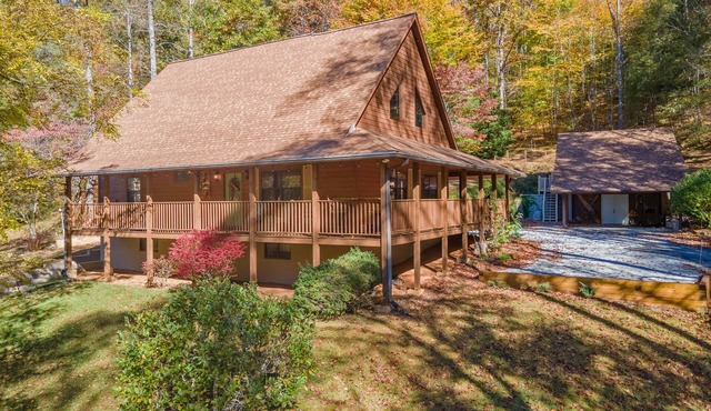 Hiking and Waterfalls at Bartram Trail Acres Chalet