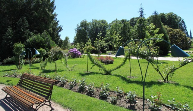 Hiking at Parc Naturel Urbain De La Luye! Onsite Parking and Outdoor Pool!
