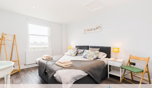 Hill Cottage Apartments Coleshill Open for NEC weekend visitors - Hosted By Coventry Accommodation