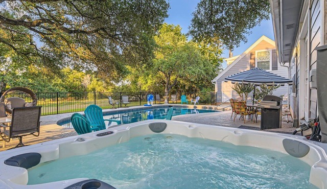 Hill Country Escape, Pool Hot Tub & Games