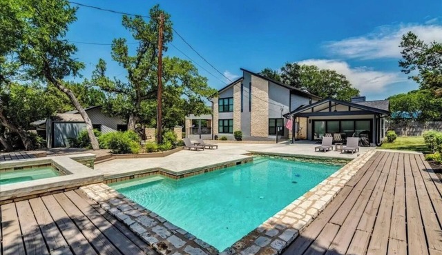 Hill Country Escape Pool Hot Tub & Lake Access