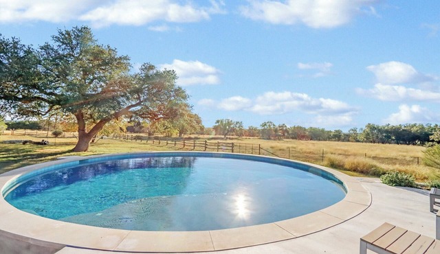 Hill Country Ranch with Pool, Bunkhouse, Pickleball & Sunset Views