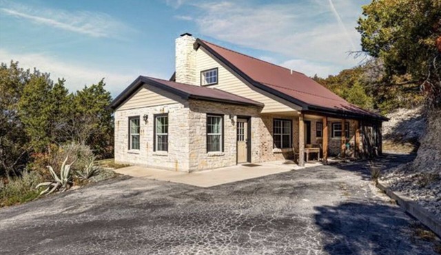 Hill Country Ranch Retreat on Chalk Mountain