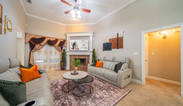 Hill Country | Spacious 4BR Retreat