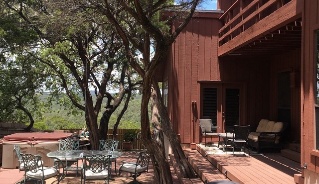 Hill countryview sunsets private nature hottubchimeneanat'l parksstablesgolf
