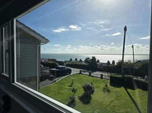 Hill Head - Large cottage with sea views - 5 bed, slp 12