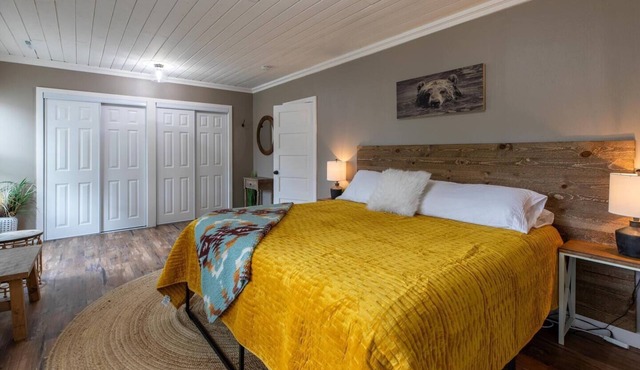 Hill Hideaway Unit 2 - Pet-Friendly Lake Retreat