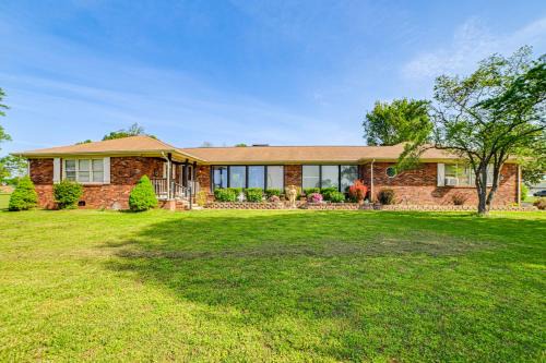 Hillbilly Paradise Near Casino and Fort Campbell