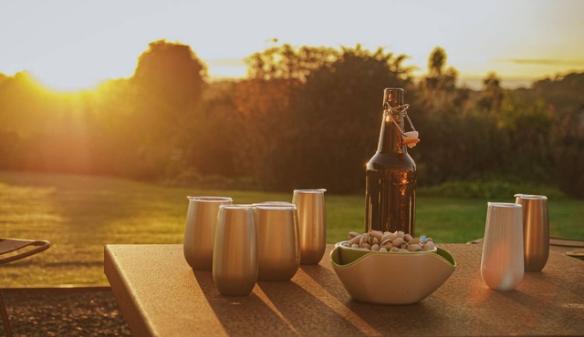 Hillcrest ~ Daylesford Region ~ Modern home set in beautiful gardens!