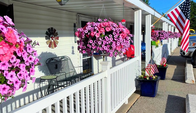Hillcrest Motel