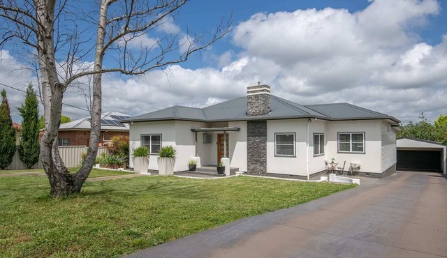 Hillcrest - Spacious and Homely