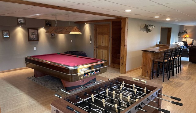 Hills Creek Lake Lodge & Retreat