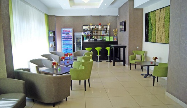 Hills Hotel апарт-отель