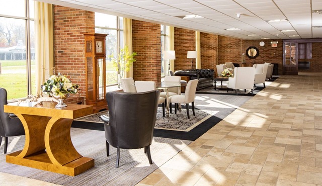 Hillsdale College Dow Hotel and Conference Center