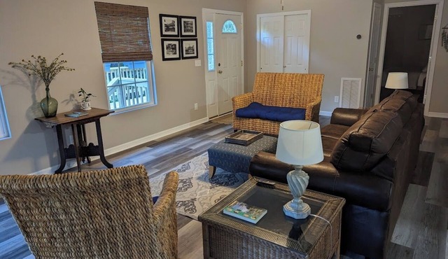 Hillside Abode in the Heart of Historic White Springs and the Suwannee River