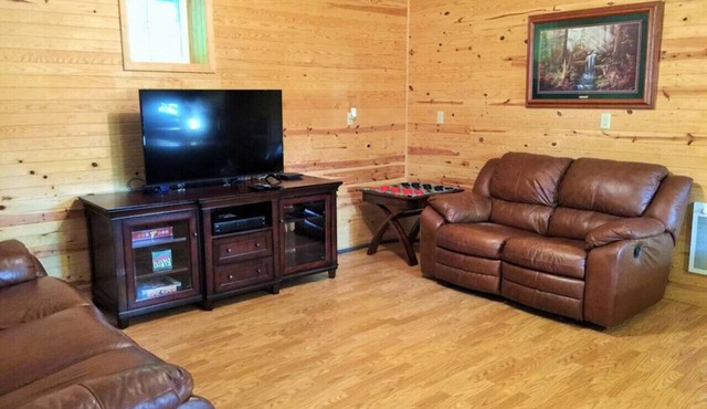 Hillside Cabin #1 Annapolis, MO Black River