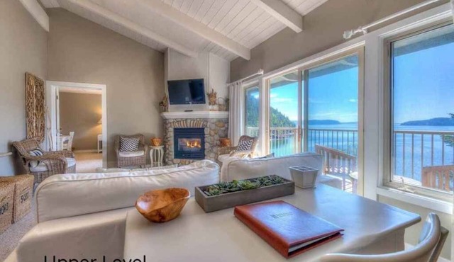 Hillside Deluxe Two King Suite