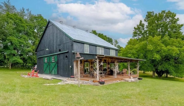 Hillside Farm & Creek - A Bourbon Trail Retreat