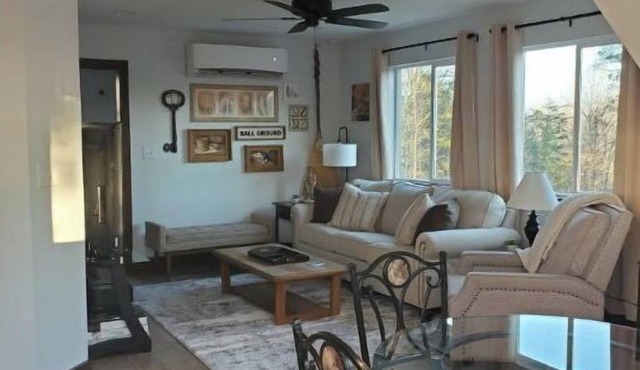 Hillside guesthouse- 2 guests, 1 relaxing time