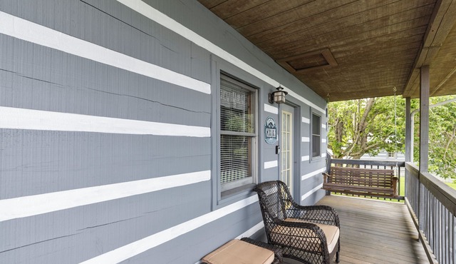 Hillside Hideout Log Cabin For 2! Cabin 10