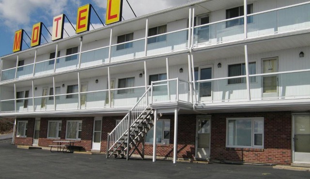 Hillside Motel