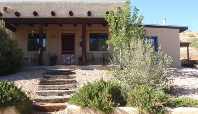 Hillside Retreat iin Patagonia with Spectacular Views
