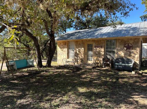 Hilltop Bunkhouse, Historic Silver Spur Dance Hall