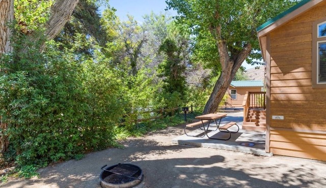 Hilltop Cabin at Kern River Sequoia (Cabin 2)