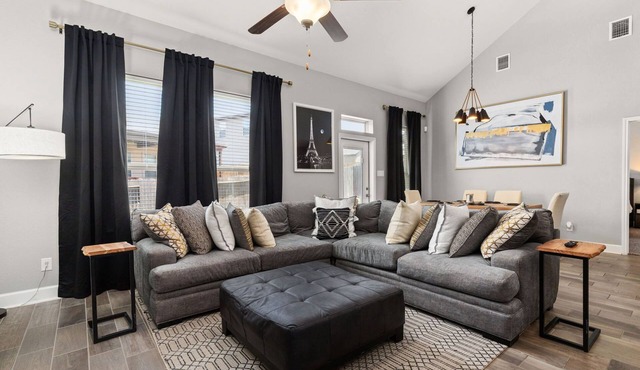 Hilltop Casa | Chef Kitchen, Gated Entry, Office