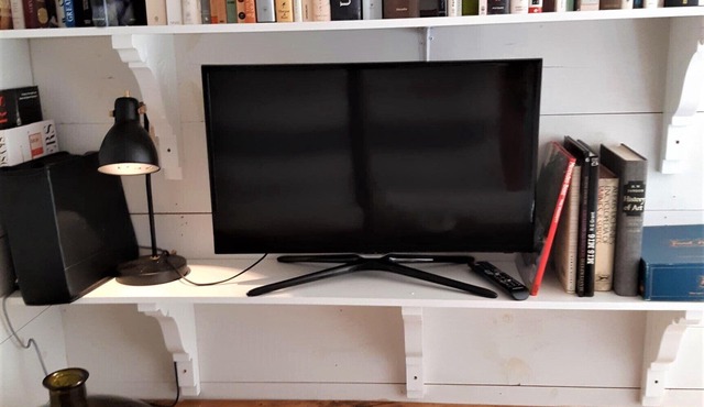 Hilltop Chalet with Stunning Forest Views Between Historic Westport and Perth