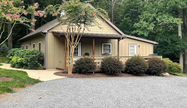 Hilltop Cottage @ Shiloh